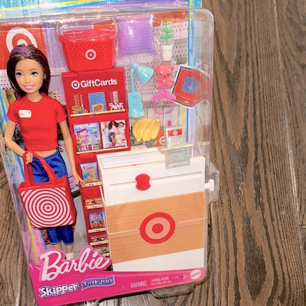 Barbie Skipper First Job at Target Playset - Red and White new in package